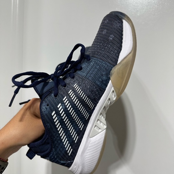 K-Swiss Women tennis shoes - Picture 7 of 8